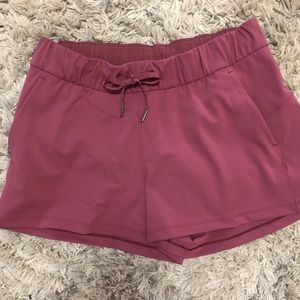 Lululemon shorts size 10